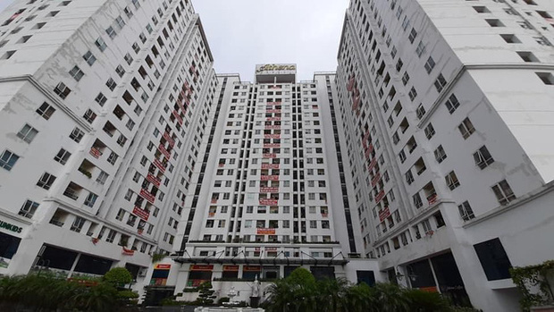 Hà Nội: Thang máy chung cư rơi tự do khiến hàng trăm cư dân 'rụng tim' - 1 Hà Nội: Thang máy chung cư rơi tự do khiến hàng trăm cư dân 'rụng tim' - 1