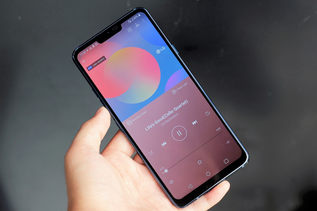 Loạt smartphone cao cấp màn hình 2K, giá dưới 5 triệu đồng