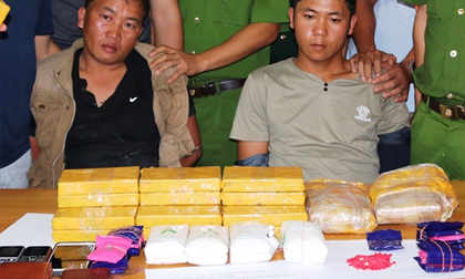 Phá thành công chuyên án ma túy lớn, bắt giữ 2 đối tượng vận chuyển 20 bánh heroin và 12.000 viên ma túy