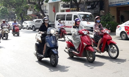 Thời tiết hôm nay (12/7): Nắng nóng dai dẳng ở Bắc Bộ và Trung Bộ
