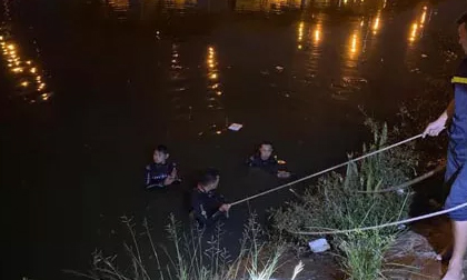 TP.HCM: 2 phụ nữ cùng nhảy xuống kênh sau cãi nhau, 1 người tử vong, người còn lại cấp cứu