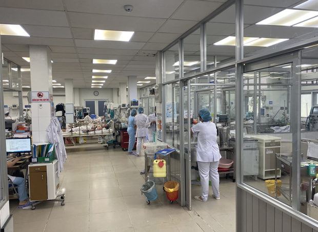 TP.HCM: Hàng chục côn đồ lao vào bệnh viện 'truy sát' nhau ngay trước mặt bác sĩ