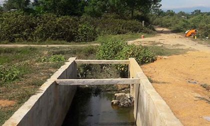 Vụ nữ sinh lớp 11 tử vong dưới mương nước sau lễ tổng kết năm học: Những dấu hiệu bất thường
