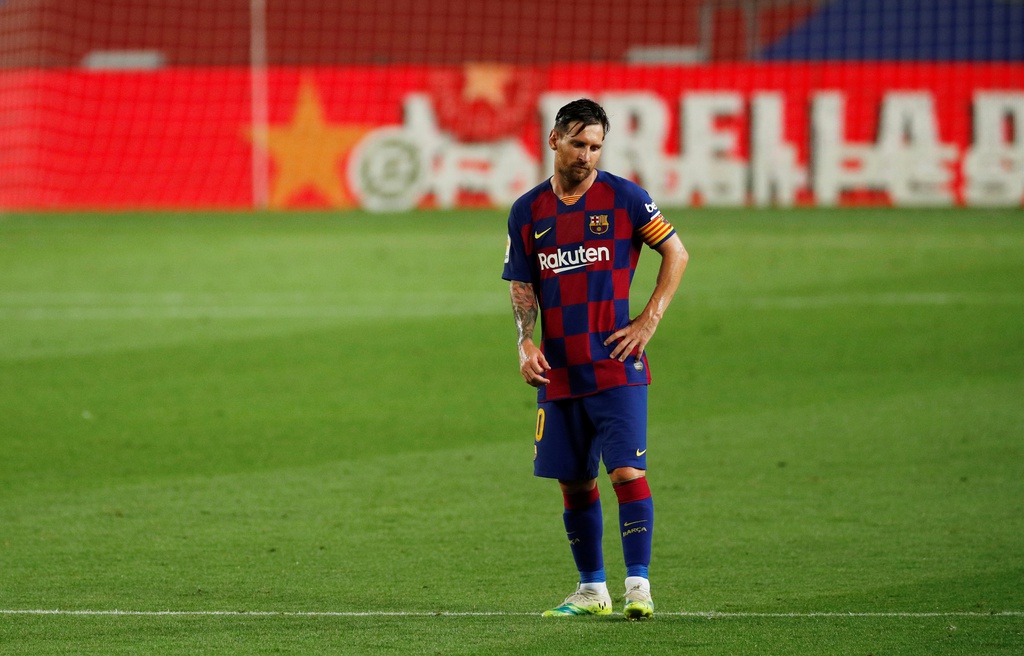 Messi thất vọng trong ngày Real nâng cao chức vô địch