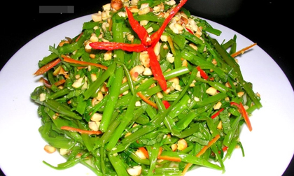 Ăn rau muống phạm phải 3 sai lầm kinh điển, khiến bạn “rước” thuốc trừ sâu, độc tố vào người