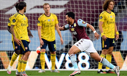 Cột dọc cứu thua, Aston Villa bất ngờ đánh bại Arsenal