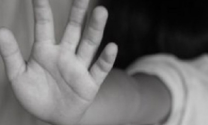 Bi kịch đau thấu tâm can của bé gái 5 tuổi bị nhiều người đàn ông xâm hại
