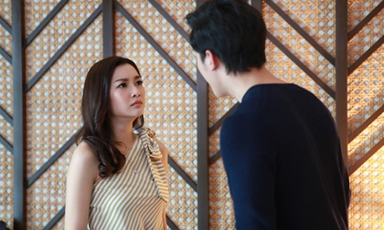 Cuộc hẹn với chồng cũ sau 2 năm ly hôn và lời đề nghị choáng váng khiến cô vợ run rẩy làm đổ cafe ướt loang chiếc váy