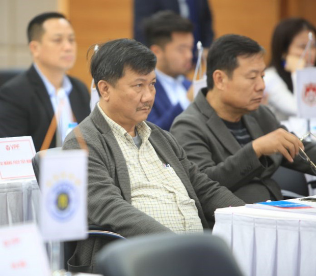 Nhiều CLB đề nghị kết thúc luôn V.League 2020, VFF họp khẩn - 1