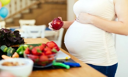 5 loại thực phẩm mẹ bầu nên tích cực ăn để con sinh ra mắt sáng - da trắng, ai nhìn cũng yêu