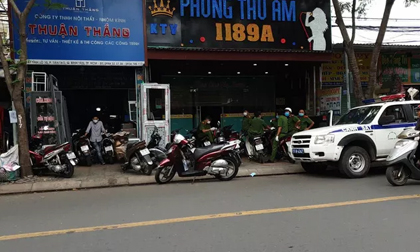 Công an quận Bình Tân phát hiện 28 người Trung Quốc trong phòng thu âm
