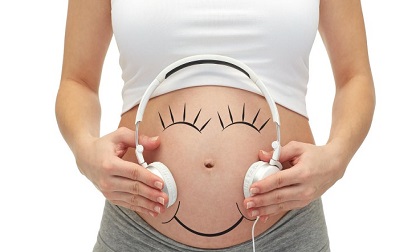 2 loại nhạc mẹ bầu nên nghe để thai nhi thông minh, kích thích não của bé phát triển
