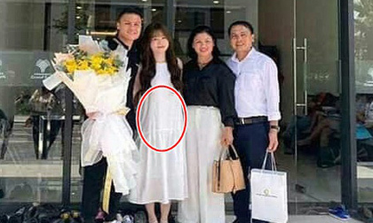 Liên tục mặc váy suông dáng rộng, bạn gái cầu thủ Quang Hải bị 'soi' vòng 2 to bất thường
