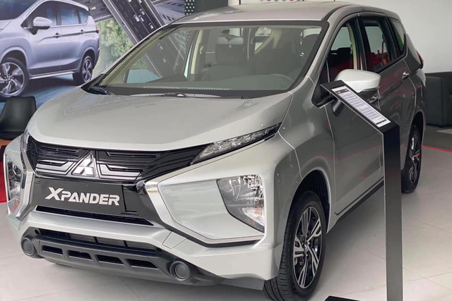 Mitsubishi Xpander nhập khẩu xả hàng, giá lăn bánh chưa đến 600 triệu đồng - Ảnh 1.