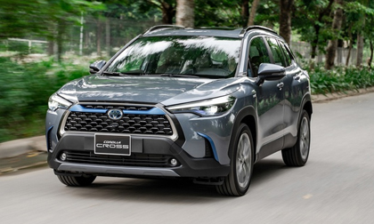 Toyota Corolla Cross có giá chênh 30-50 triệu tại nhiều đại lý