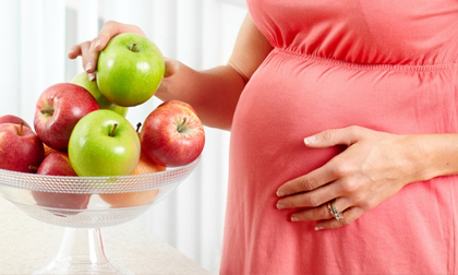 Mẹ bầu ăn gì để bé sinh ra trắng hồng bụ bẫm?