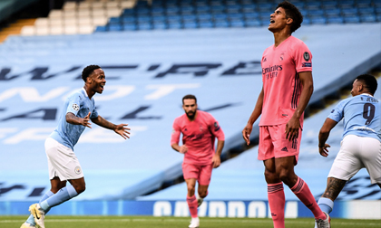 Varane mắc 2 sai lầm khó tin, Man City 'đá bay' Real Madrid khỏi Champions League