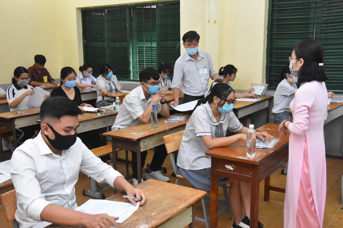Thi tốt nghiệp THPT: Căng thẳng, âu lo bước vào môn thi ngữ văn - Ảnh 15.