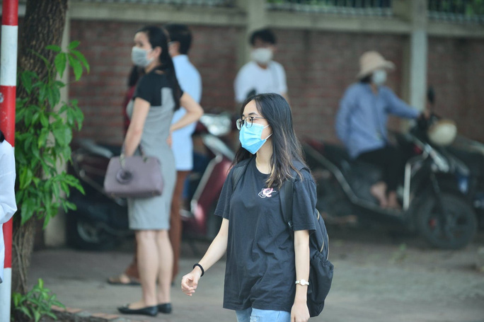 Thi tốt nghiệp THPT: Căng thẳng, âu lo bước vào môn thi ngữ văn - Ảnh 3.