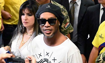 Ronaldinho cần làm gì để được thả ngày 24-8?