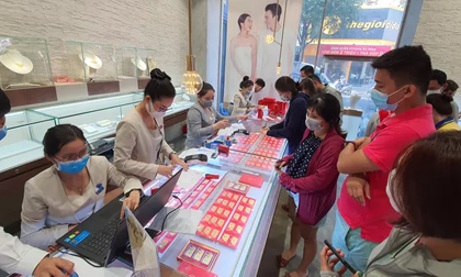 Giá vàng SJC lại giảm mạnh