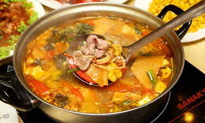 Làm thêm 1 bước, món lẩu riêu cua bắp bò nấu tại nhà ngon hơn hẳn ngoài hàng