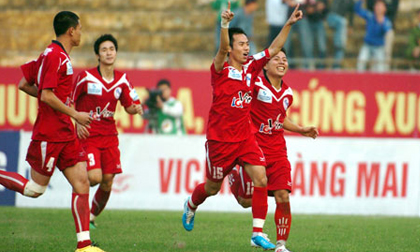 Chuyện lạ V.League: CLB chi 10 tỷ đồng lập ban chống xuống hạng & cú thoát hiểm tranh cãi