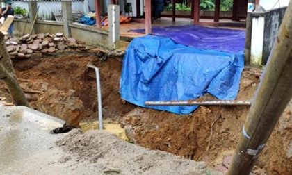 'Hố tử thần' xuất hiện ngay trước cửa, nhiều người tháo chạy trong đêm