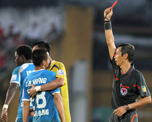 Chuyện lạ V.League: CLB chi 10 tỷ đồng lập ban chống xuống hạng & cú thoát hiểm tranh cãi - 1