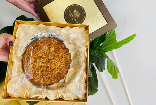 3 hàng bánh Trung thu nổi tiếng ngon rẻ, khách xếp hàng như thời bao cấp - 1