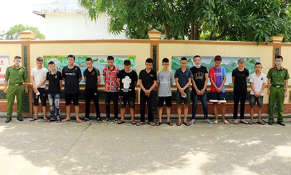Nhóm thanh thiếu niên xăm trổ 14-18 tuổi dùng hung khí gây ra 24 vụ cướp táo tợn