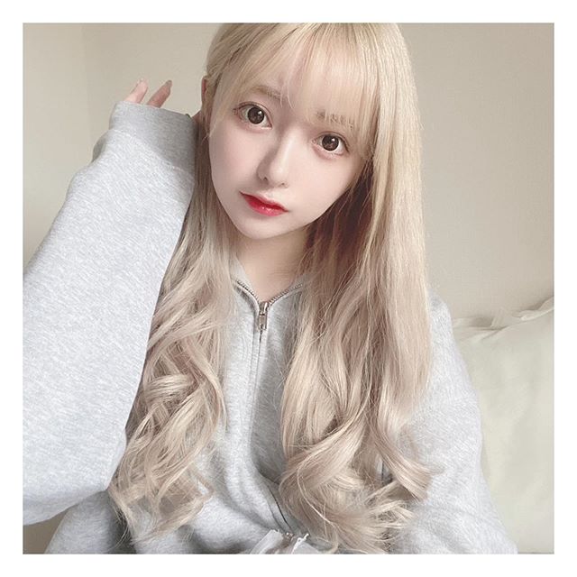 Cô gái bỏ hàng tỷ đồng đi phẫu thuật thẩm mỹ vì tỏ tình thất bại, dân mạng chỉ cảm thấy tiếc nuối - 2 Cô gái bỏ hàng tỷ đồng đi phẫu thuật thẩm mỹ vì tỏ tình thất bại, dân mạng chỉ cảm thấy tiếc nuối - 2