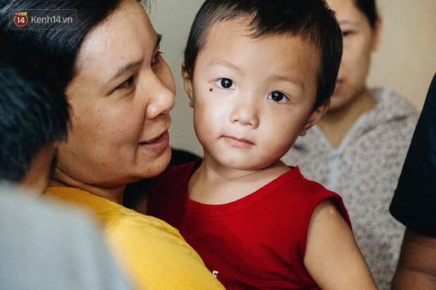 Niềm hạnh phúc của người bố khi con trai được Công an giải cứu ở Bắc Ninh: 'Tôi như sống lại một lần nữa' - 1