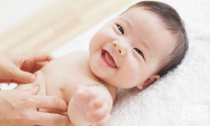 Trẻ sơ sinh có 4 biểu hiện này chứng tỏ bé thông minh hơn người, chỉ số IQ cao vút