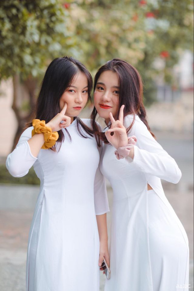 Xuất hiện nữ sinh cực phẩm là Thủ khoa khối D toàn quốc: Toán 10, Anh 10, Văn 9 - 1