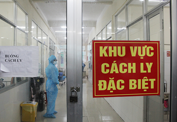Thêm 4 ca mắc mới Covid-19 là người nhập cảnh, Việt Nam có 1.044 bệnh nhân