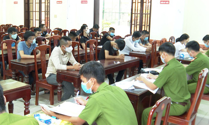 Bắt quả tang 25 đối tượng thuê căn hộ cao cấp để sử dụng ma túy