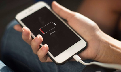 Làm sao để biết được số lần sạc pin trên iPhone
