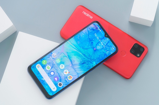 Những smartphone giá rẻ có màn hình lớn, pin khỏe - 5