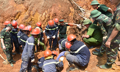 Khởi tố vụ sập công trình 4 người tử vong
