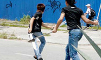 Chém người đi đường vì 'ngứa mắt'