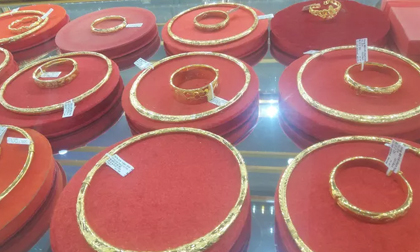 Giá vàng hôm nay 10-9: Biến động khó lường