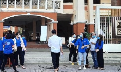 Va chạm, nam sinh lớp 11 đuổi theo đâm học sinh lớp 12