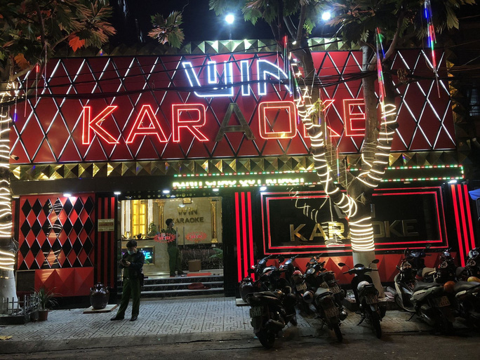 TP HCM: 33 người phê ma tuý trong quán karaoke lúc rạng sáng - Ảnh 1.