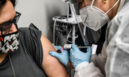 Mỹ công bố kế hoạch cung cấp vaccine miễn phí cho toàn dân