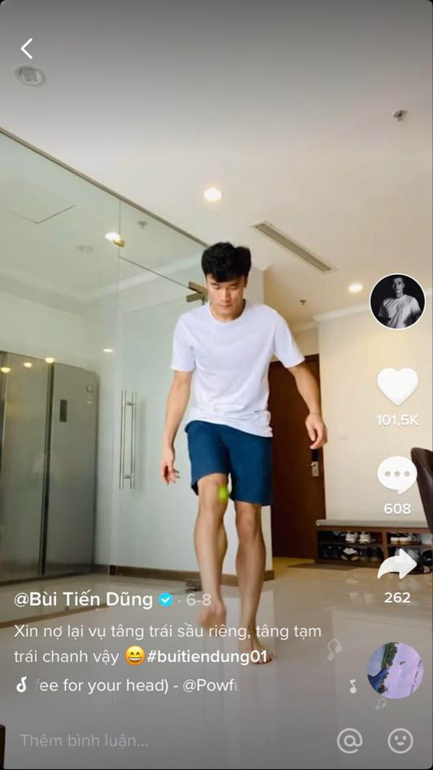 'Tan chảy' khoảnh khắc Bùi Tiến Dũng và bạn gái Tây diện đồ đôi, tình tứ tại nhà riêng - 2