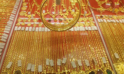 Giá vàng hôm nay 22-9: Giảm giá mạnh, thị trường đảo chiều