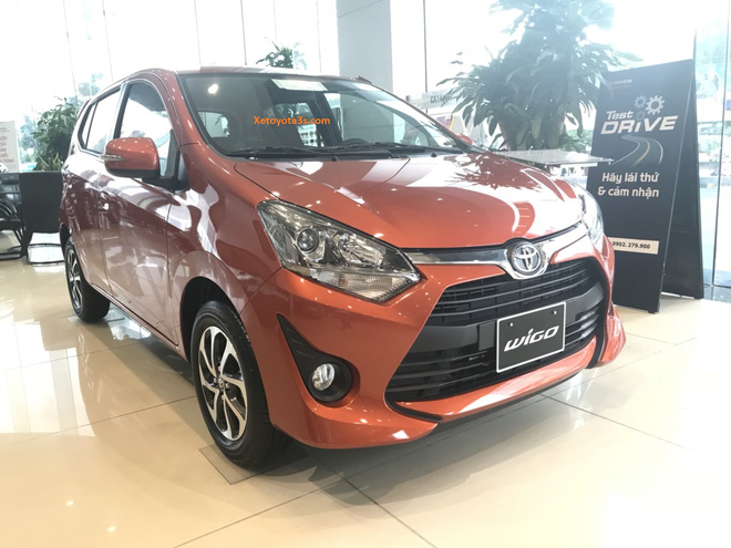 Điểm danh loạt ô tô thương hiệu nổi tiếng giảm giá 'sập sàn'