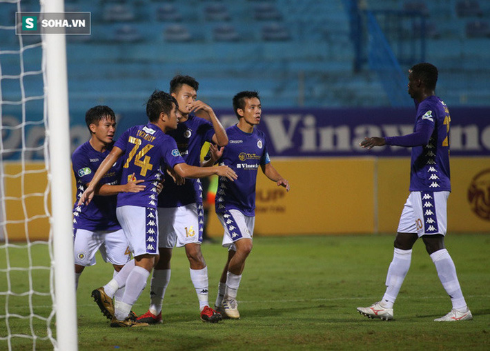 HLV Park Hang-seo đứng trước nguy cơ mất cả Quang Hải lẫn Công Phượng tại AFF Cup HLV Park Hang-seo đứng trước nguy cơ mất cả Quang Hải lẫn Công Phượng tại AFF Cup