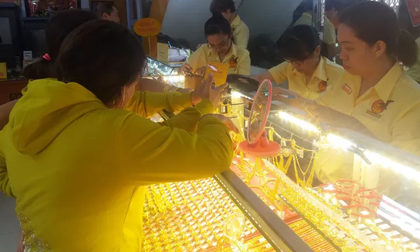 Giá vàng hôm nay 29-9: Tăng dữ dội, giới đầu tư tăng số vàng lưu kho